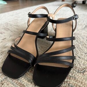 Naturalizer Black Strappy Heels